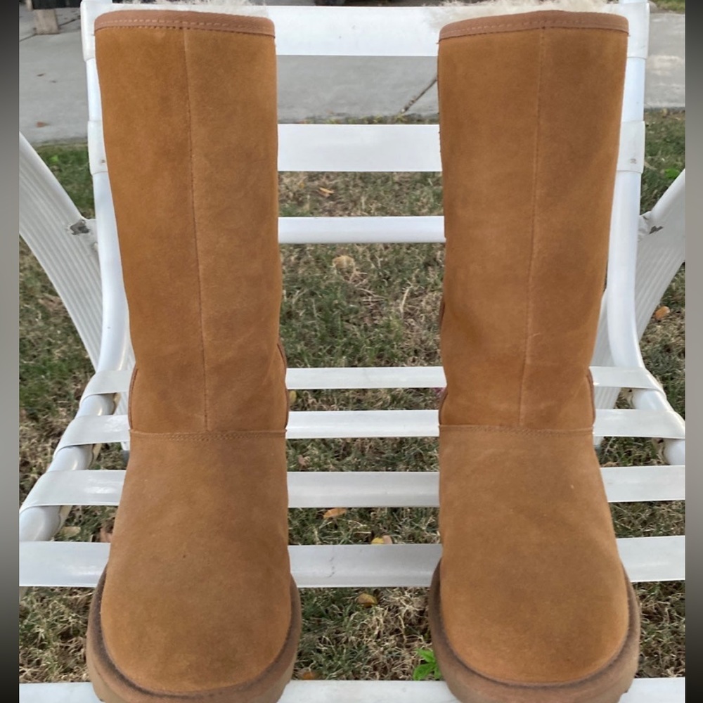 Ugg Boots - image 3